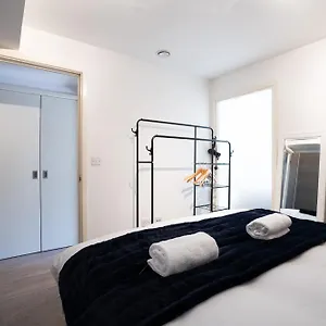 https://serviced-apartments-nailsea.cardiffhotelswales.com